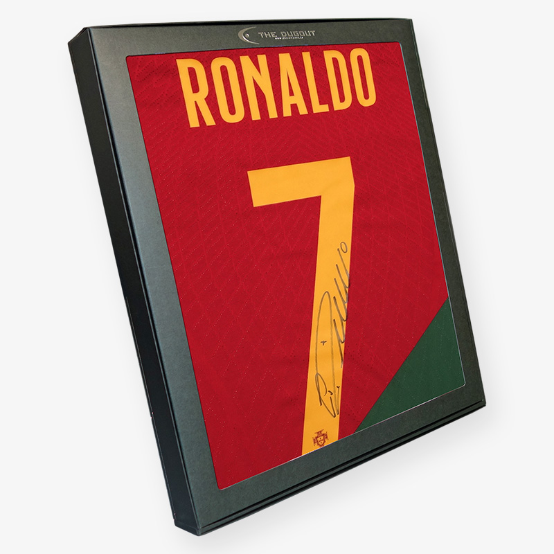 ロナウド直筆サイン入りポルトガル代表2022ホームユニフォーム (オーセンティック)